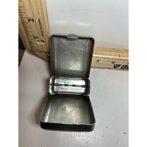 Vintage 1921 Fillkwik Co. Metal Razor Blade Case Antique Shaving Collectible
